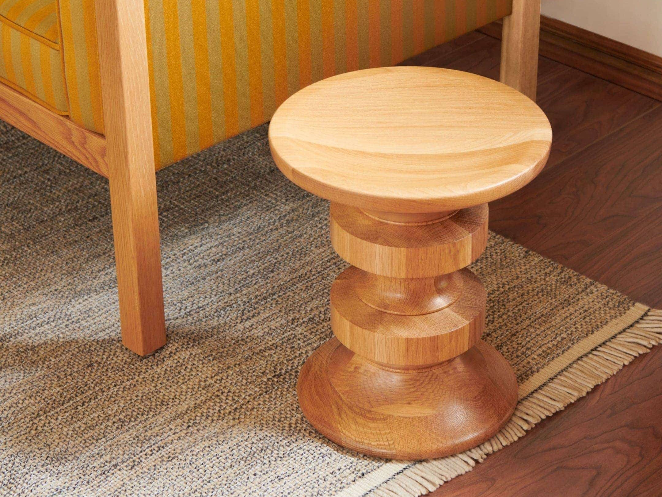 Living Room Stools & Ottomans