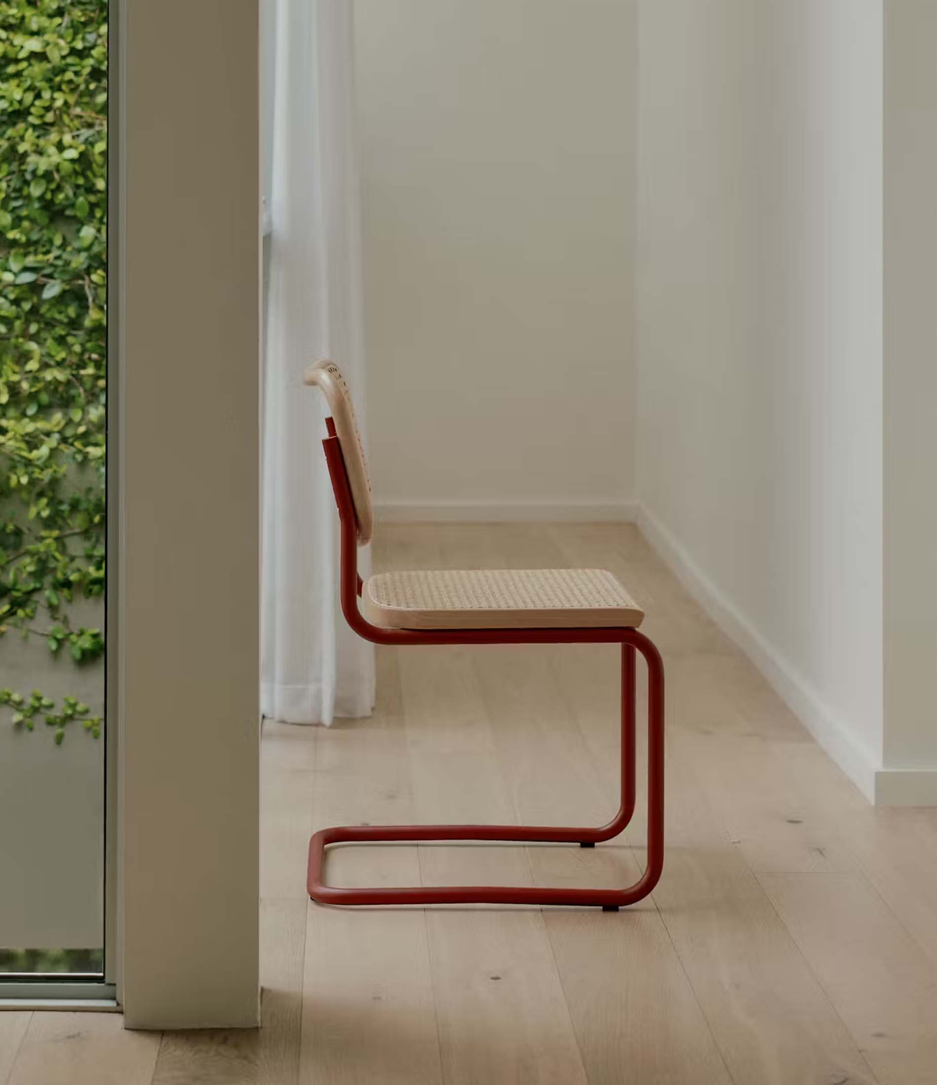 Cesca 椅子 - 无扶手,带软垫座椅和靠背