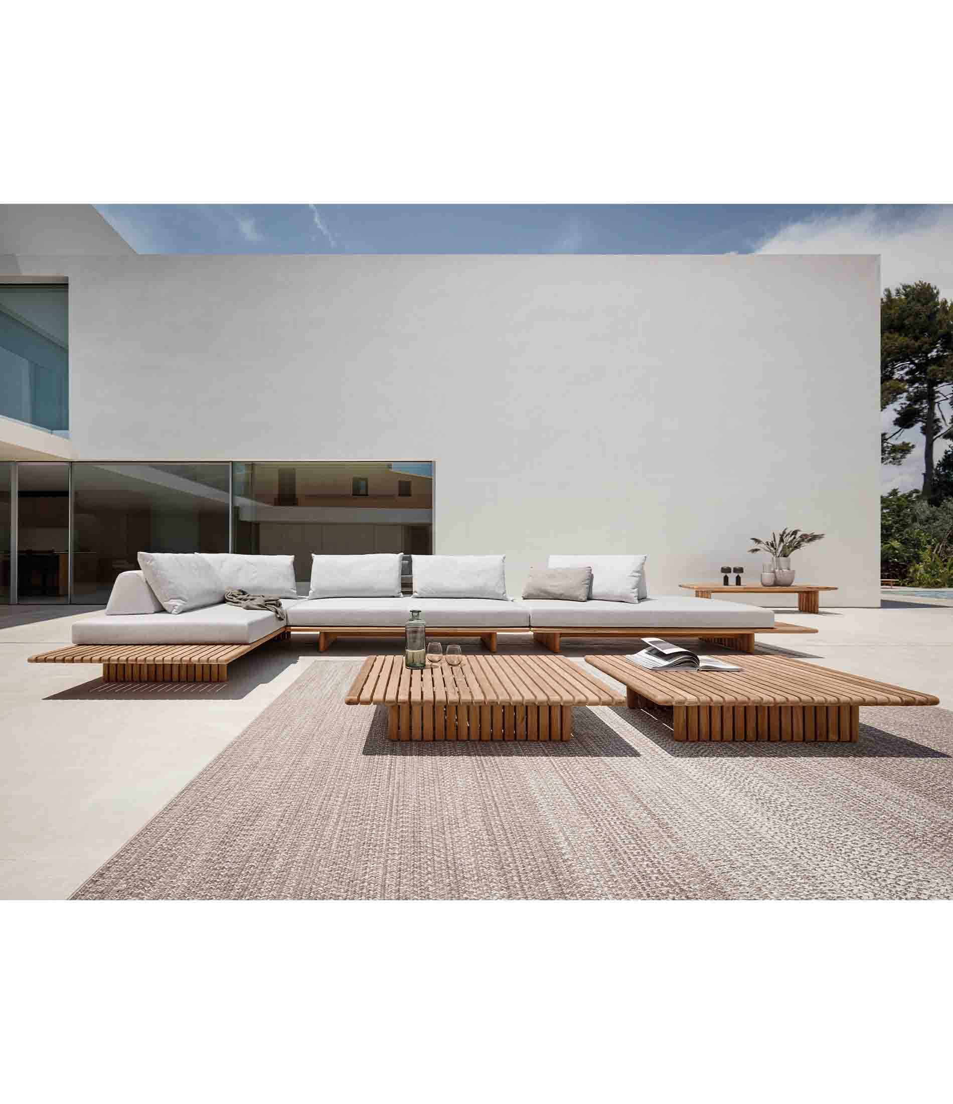 Deck 3 Piece Sectional With Teak End Configuration