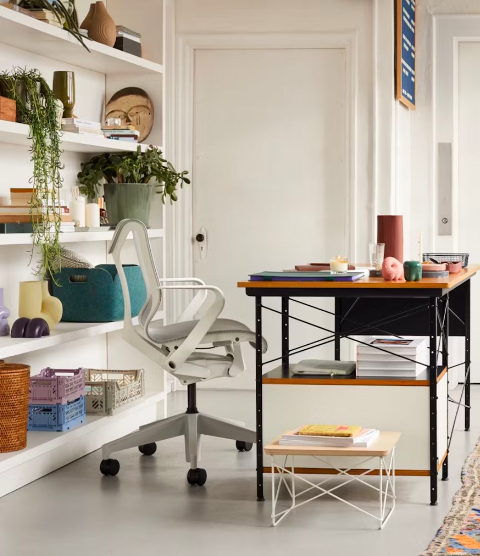 Cosm® 低背椅 工作室白色