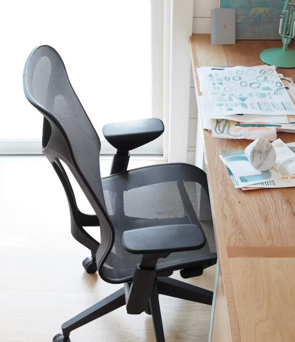 Cosm® 中背椅 - 石墨色