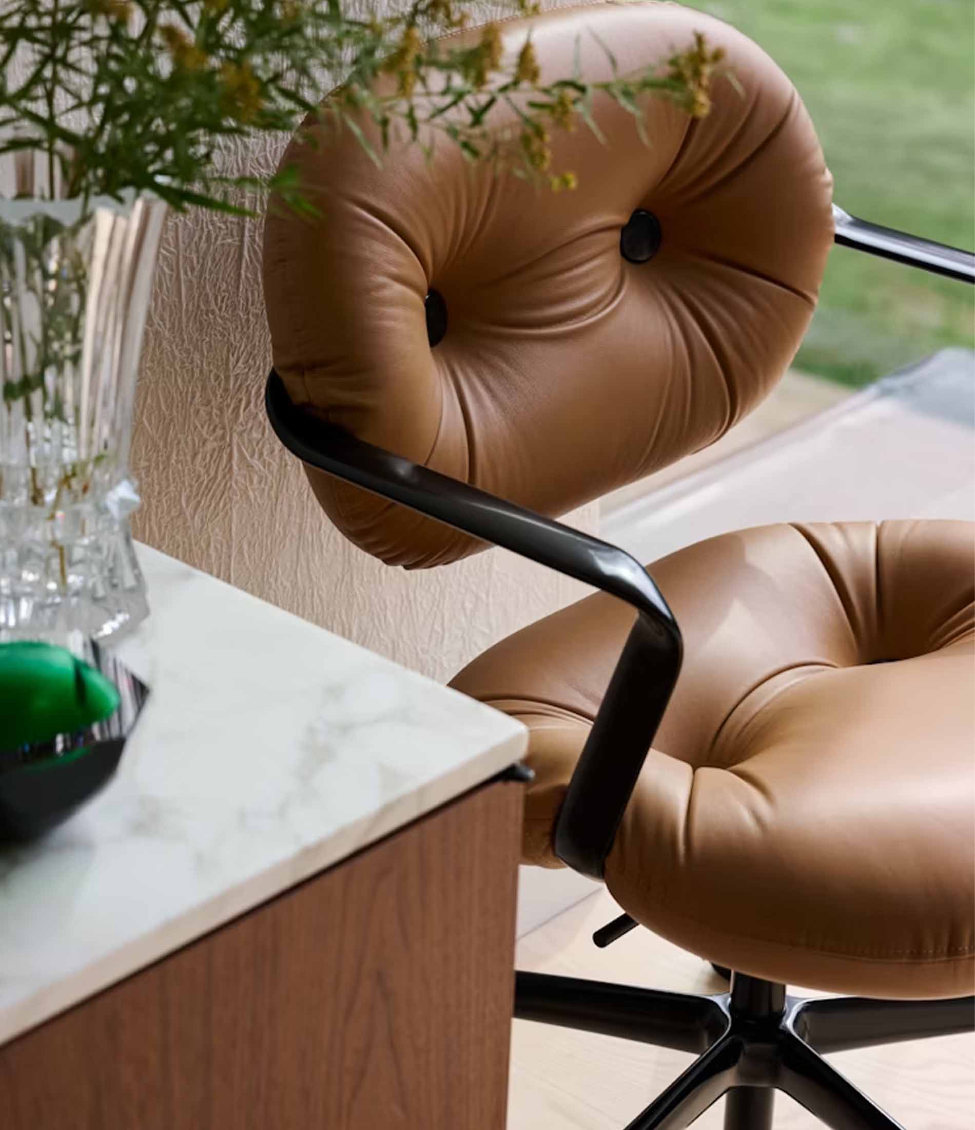 Morrison Hannah Task Chair With Arms