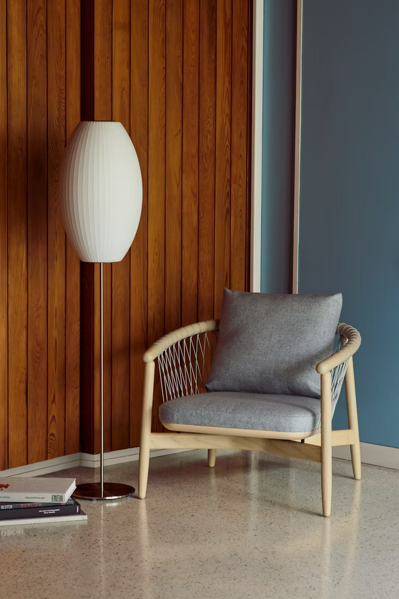 Nelson® Cigar® 莲花落地灯