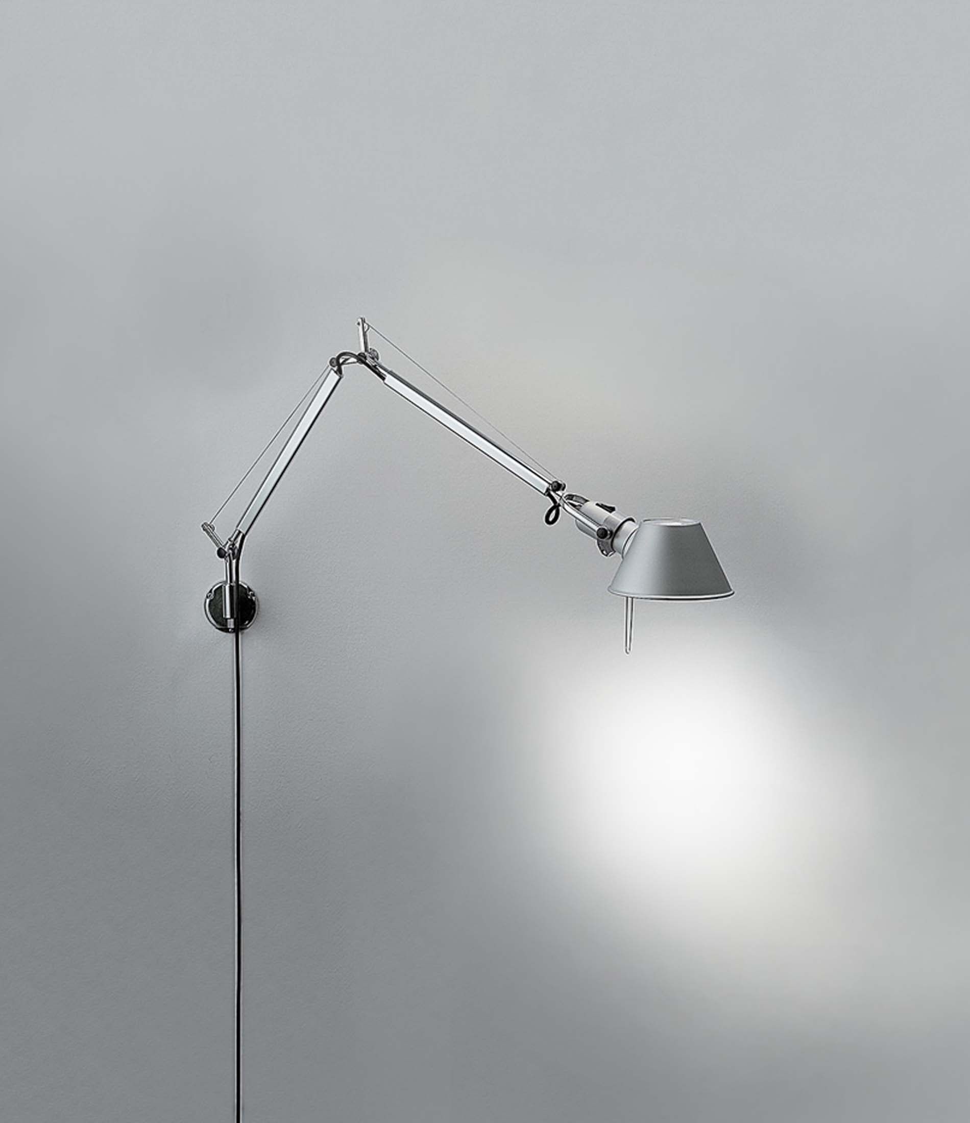 Tolomeo Wall Lamp with S-bracket