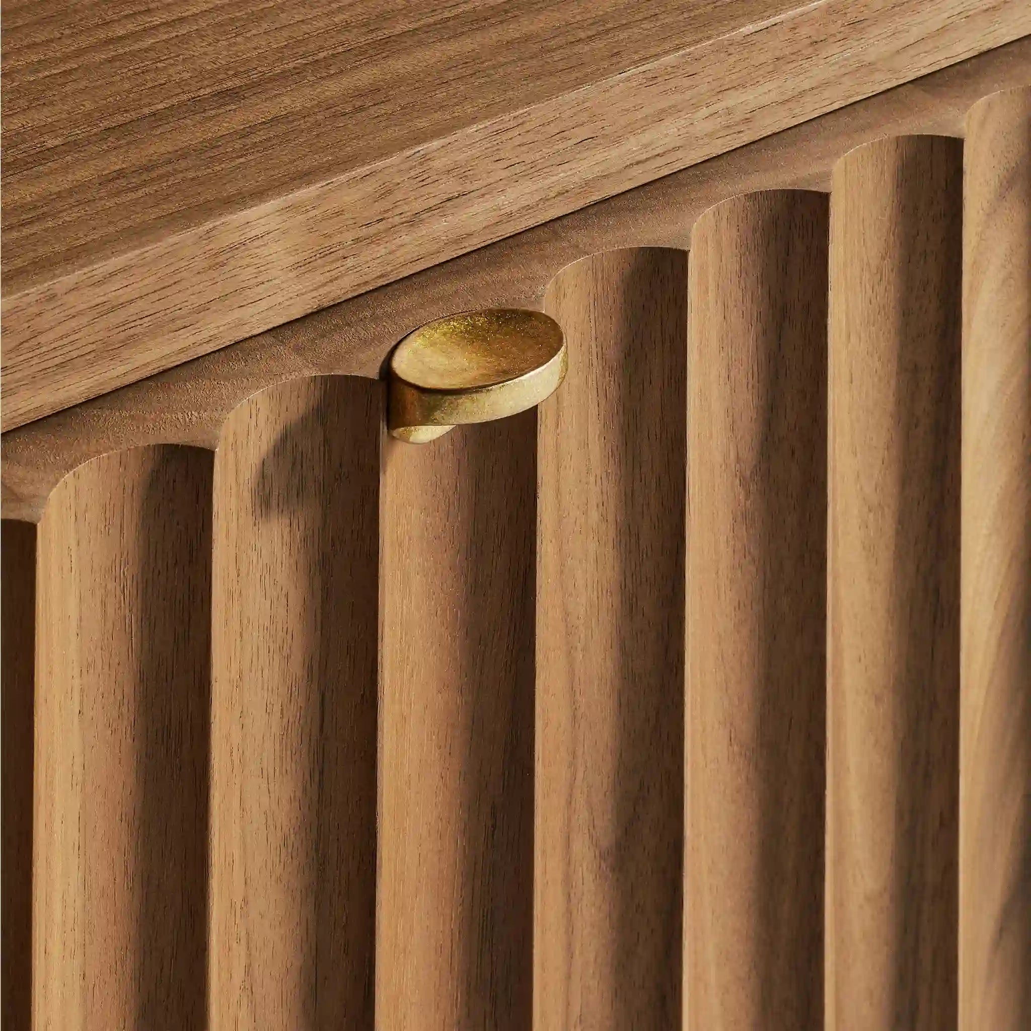 Murmur 两门两抽边柜