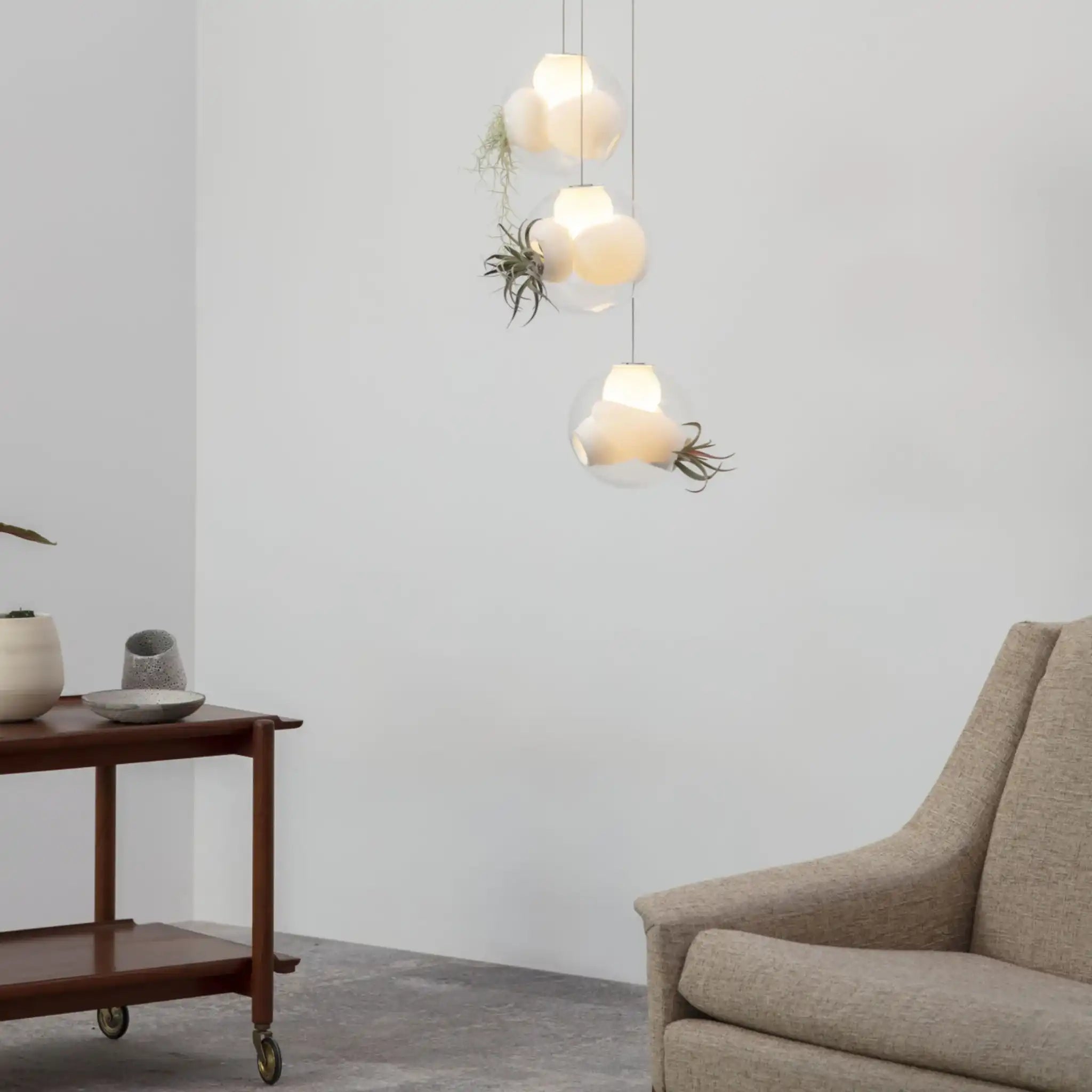 38.3V Random Suspension Light