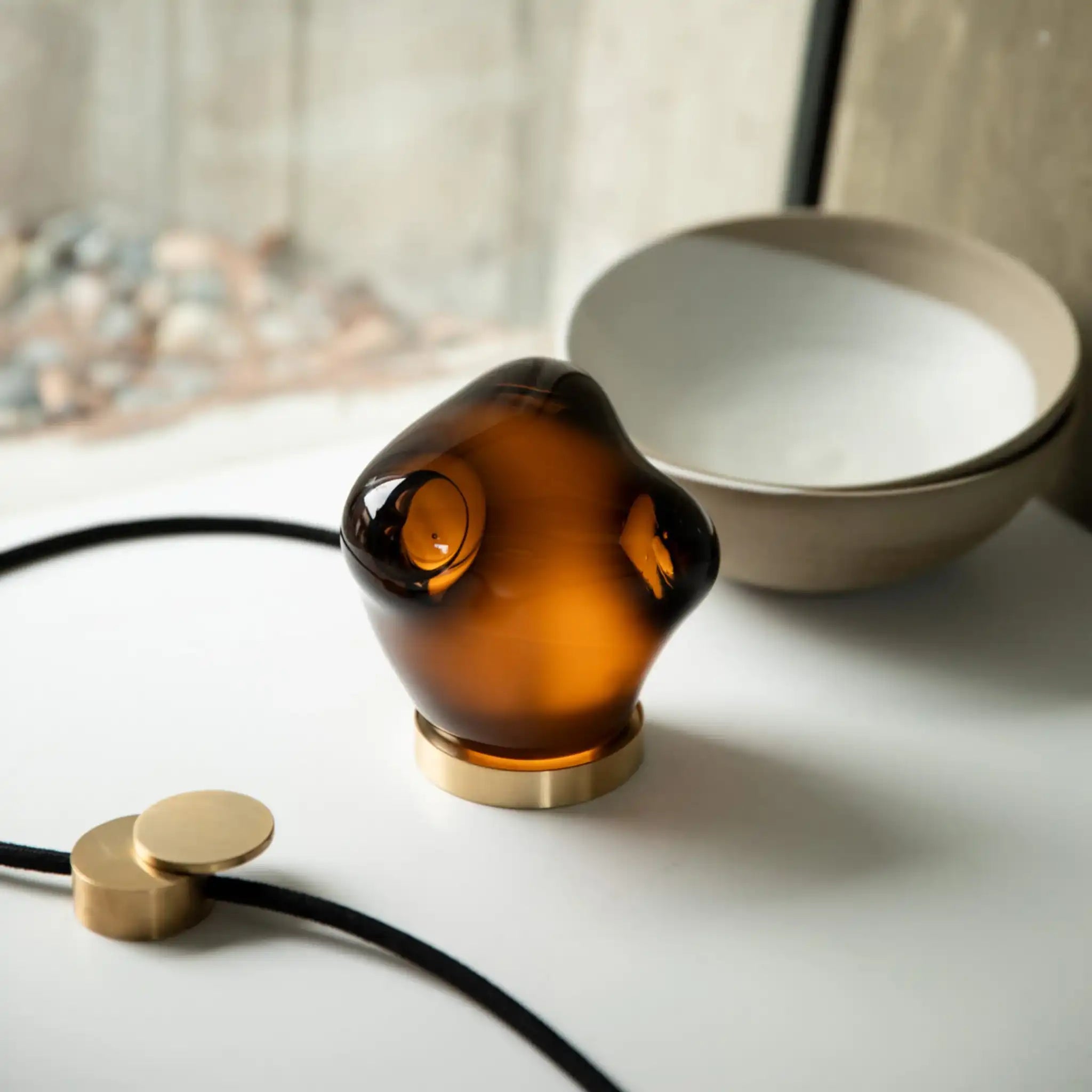 57T 台灯 - 彩色玻璃