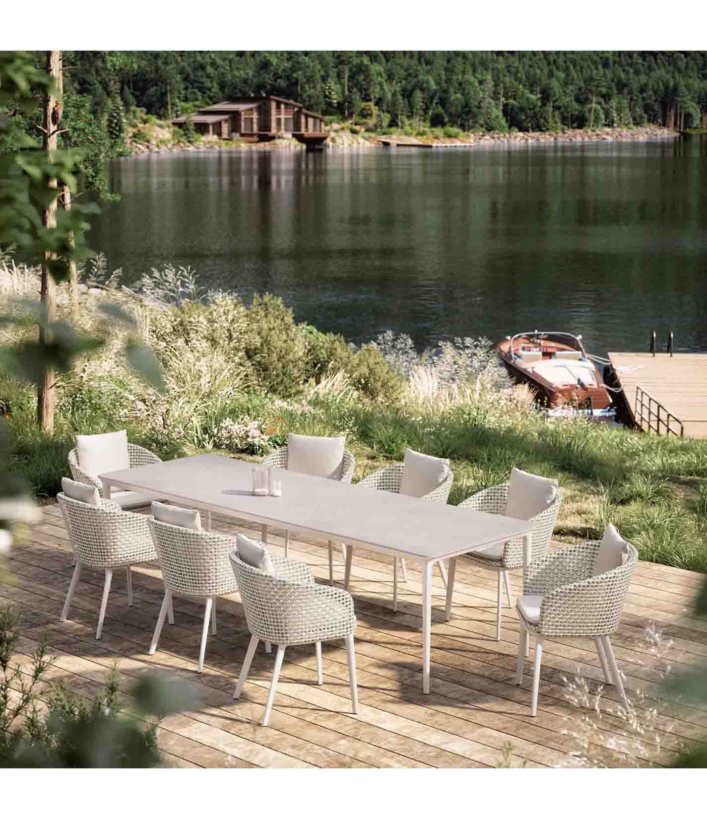 Mbrace Aluminum Armchair