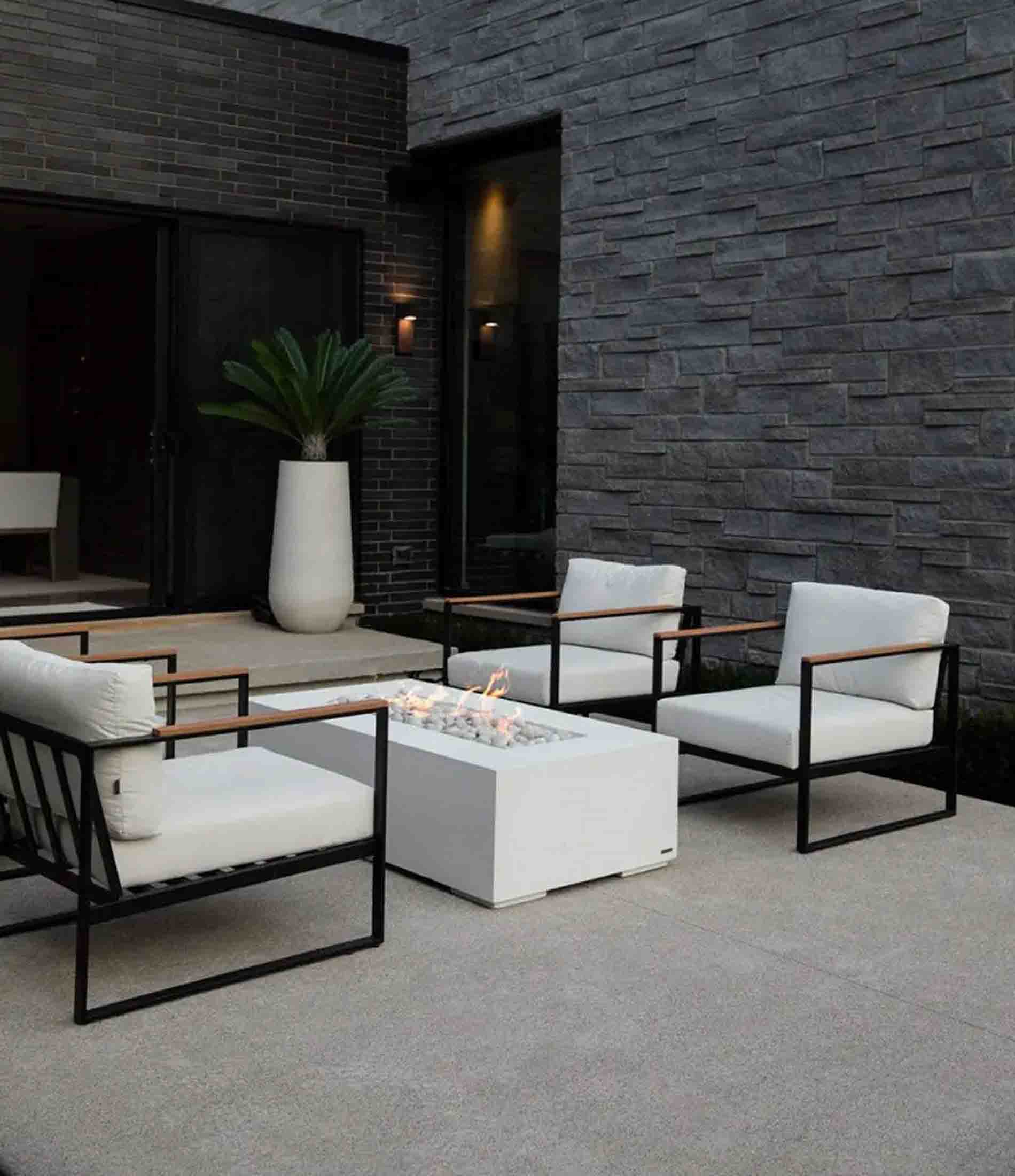 Sonoma 火炉卓 56"