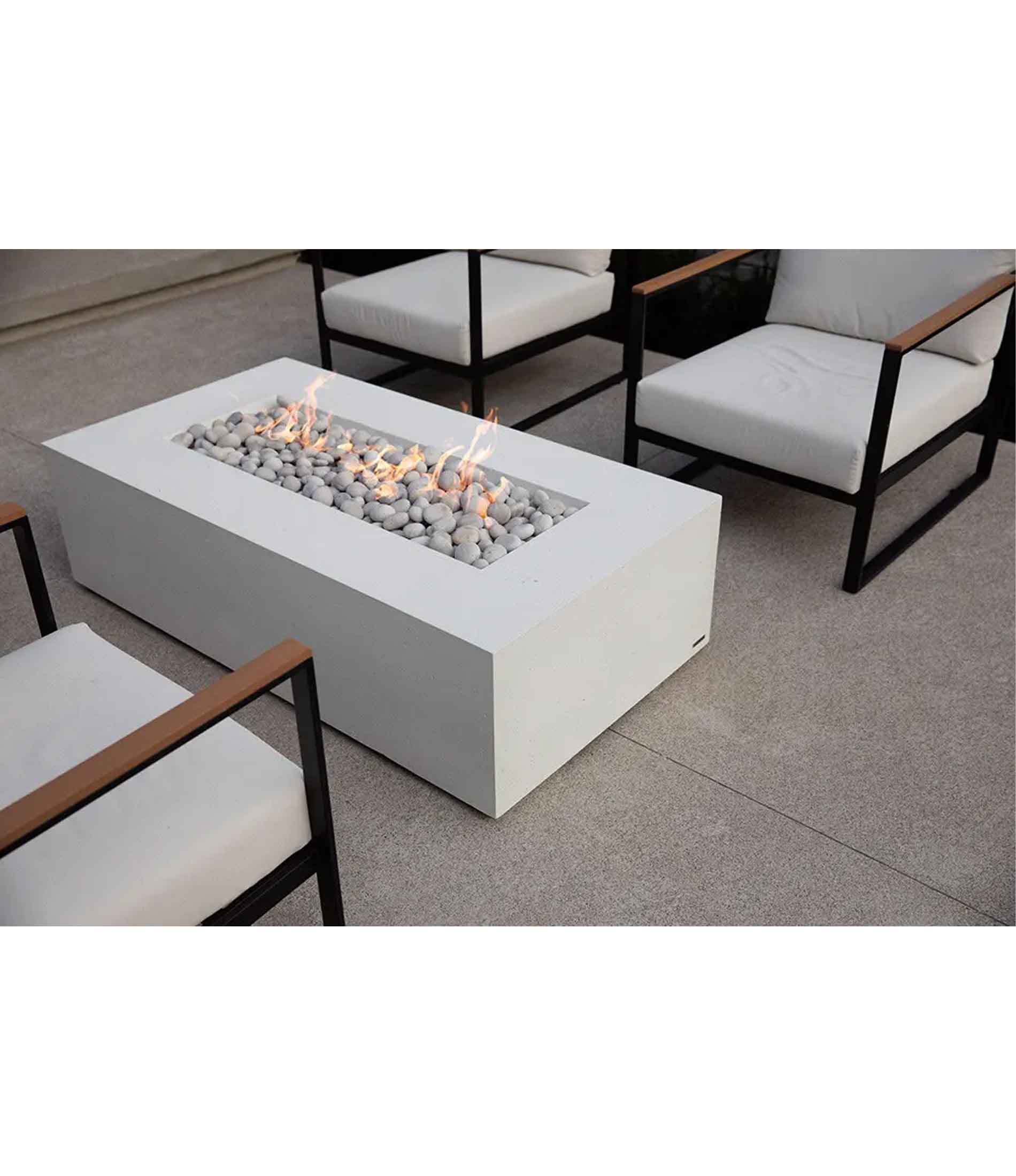 Sonoma 火炉卓 56"