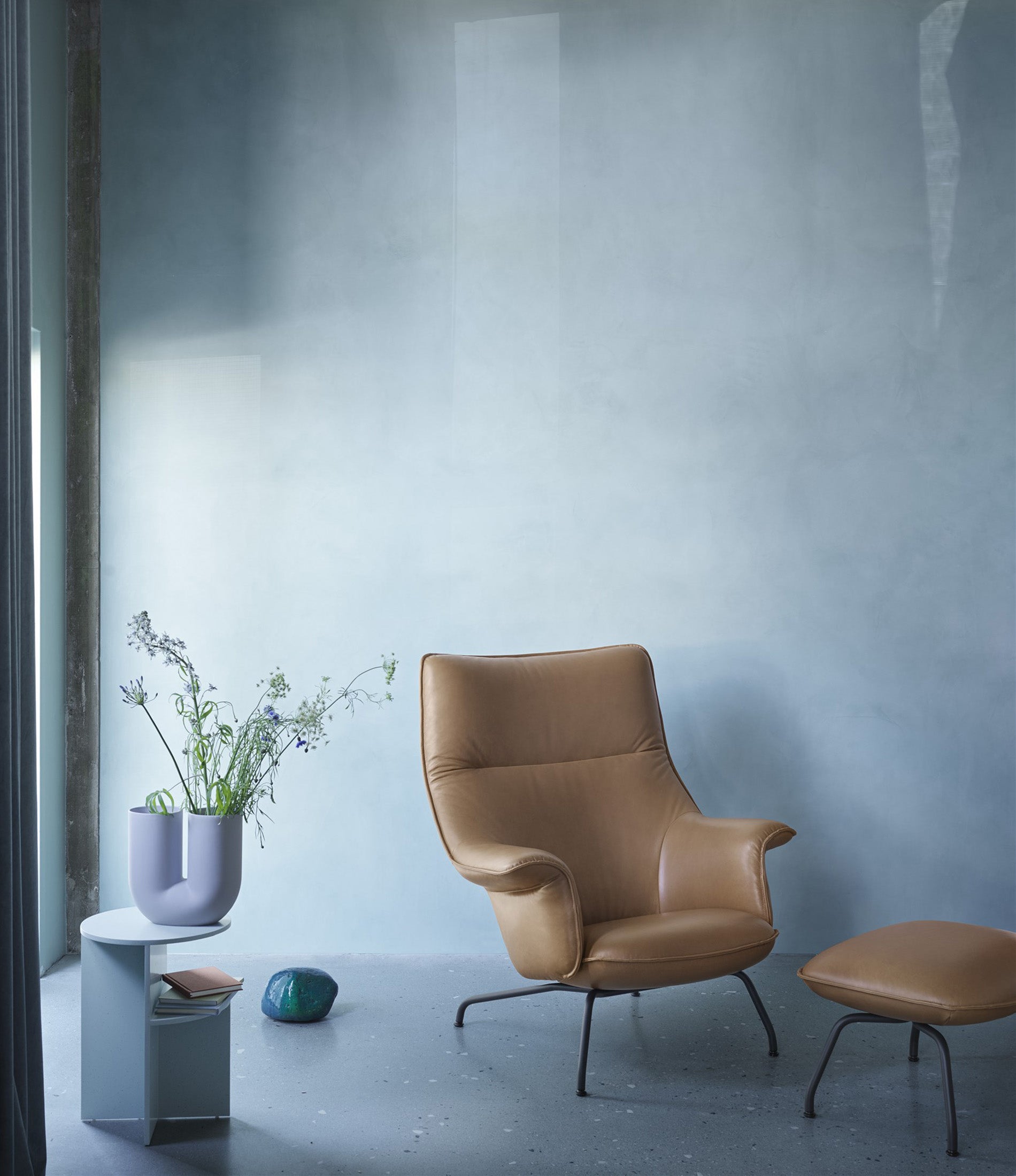 Doze Ottoman - Swivel Base