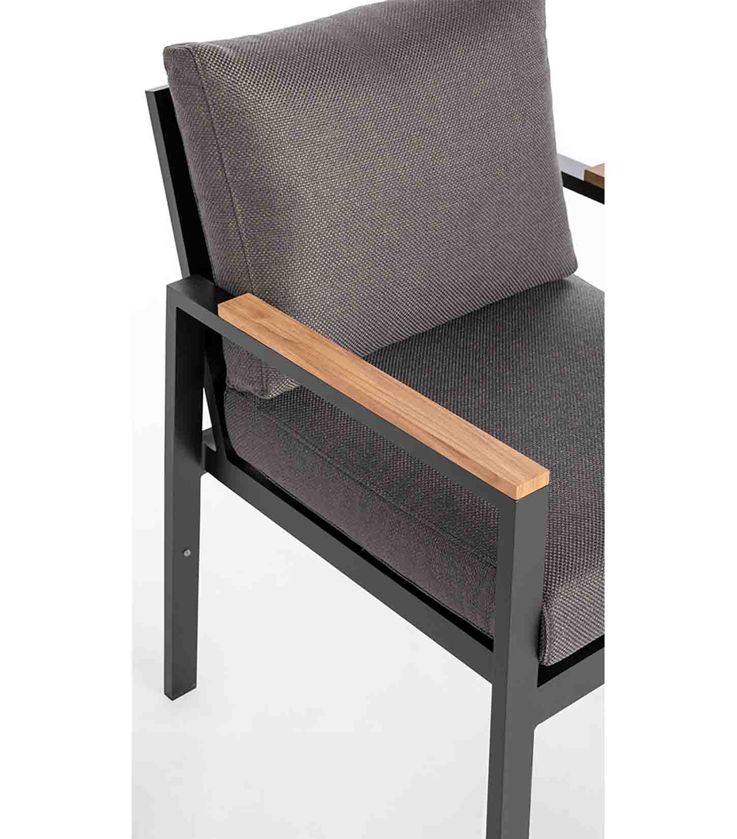 Timeless餐厅扶手椅