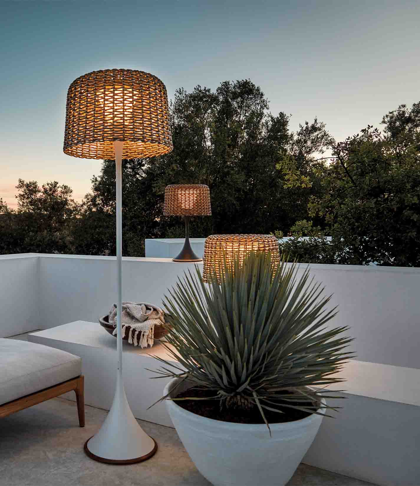 Ambient Mesh Tall Lantern