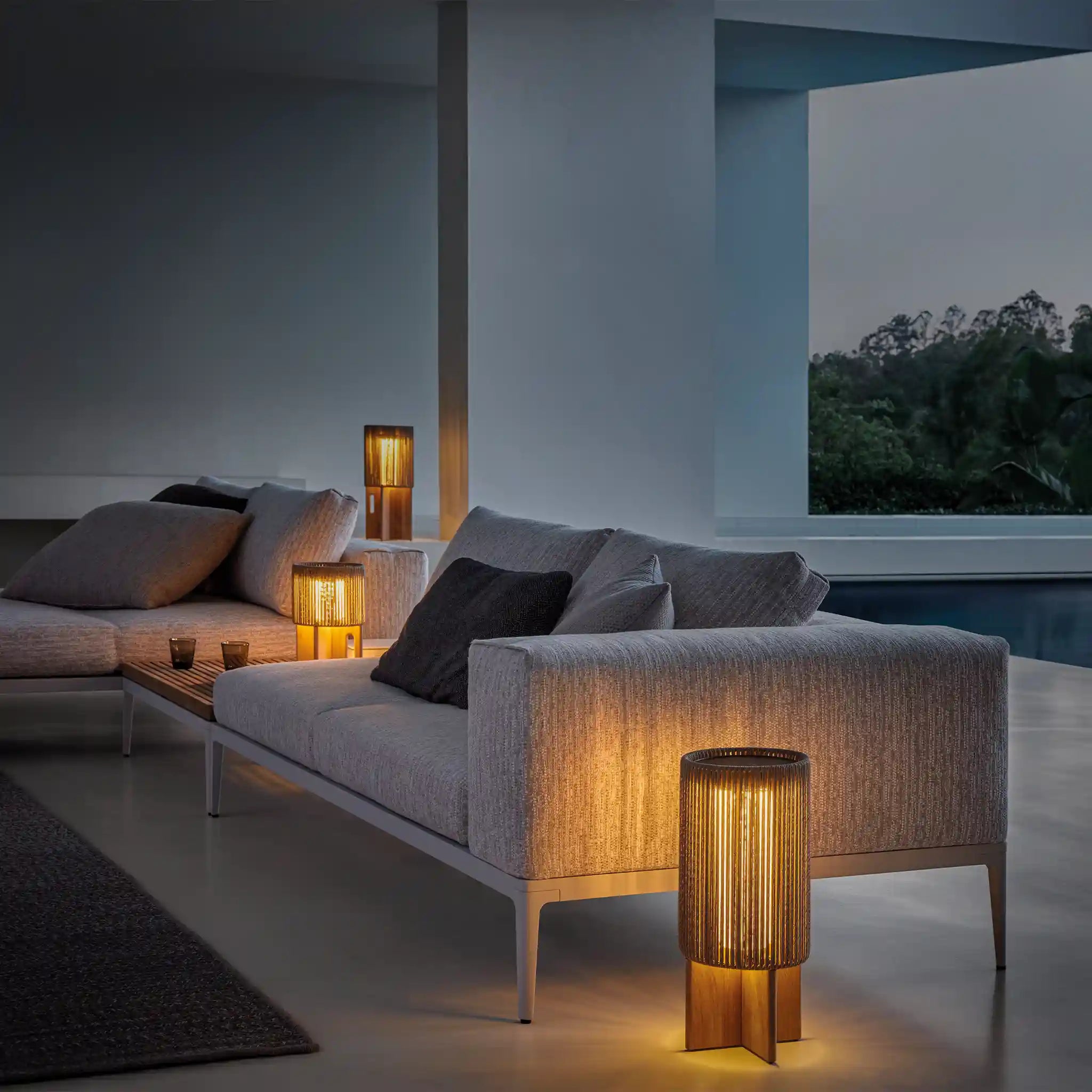 Grid Small Corner Unit