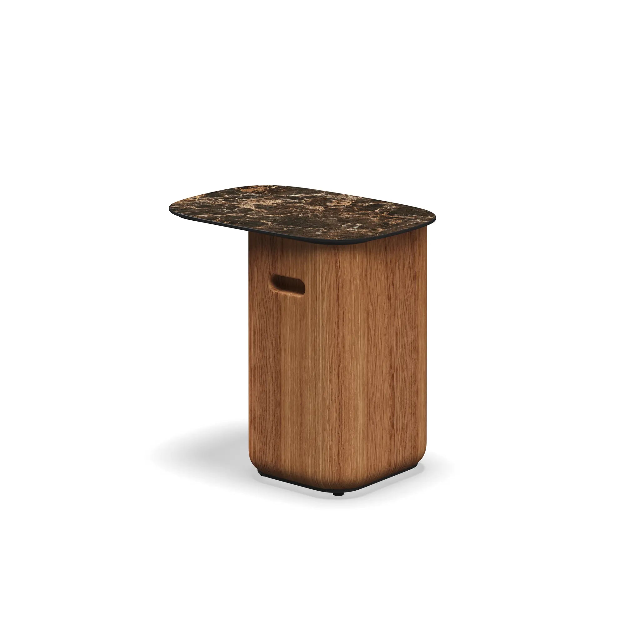 Omada Side Table