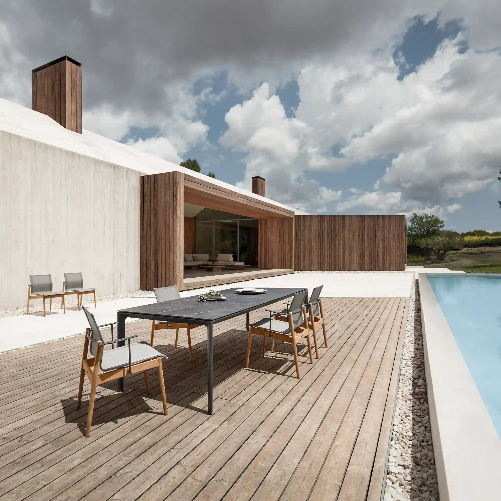 Carver Dining Table - Ceramic