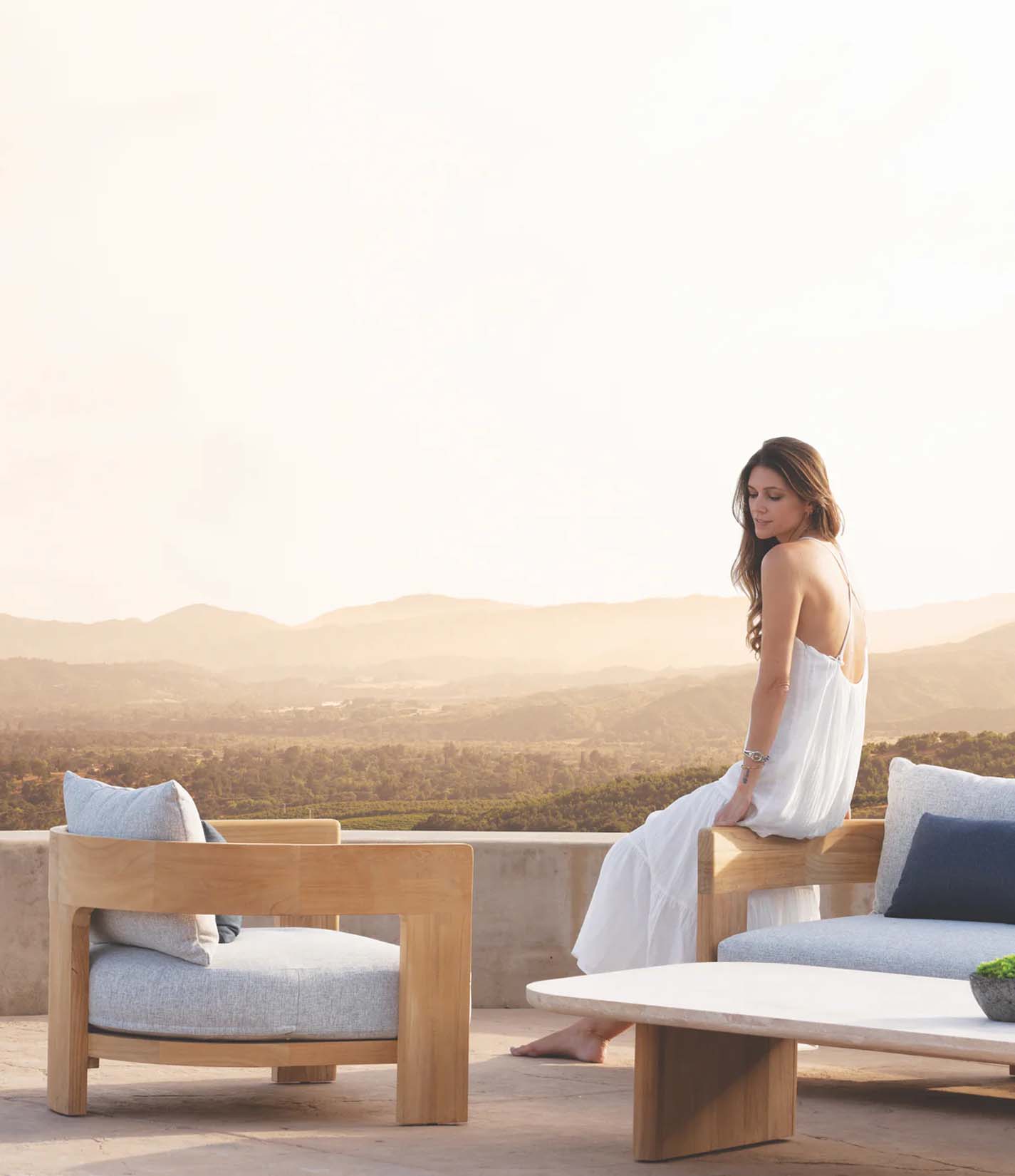 Victoria Teak Lounge Chair