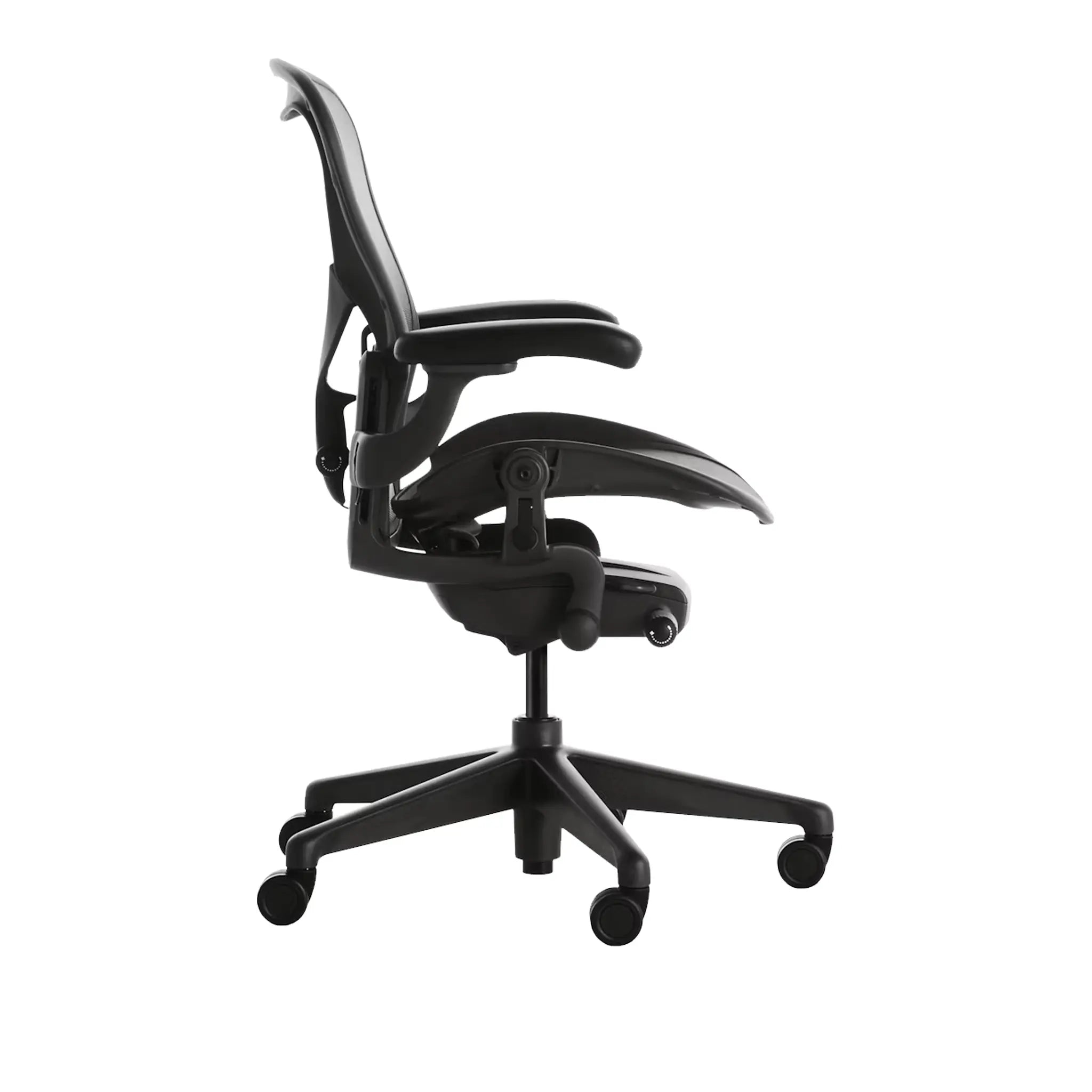 Aeron® Remastered 椅 - 石墨灰或缟玛瑙