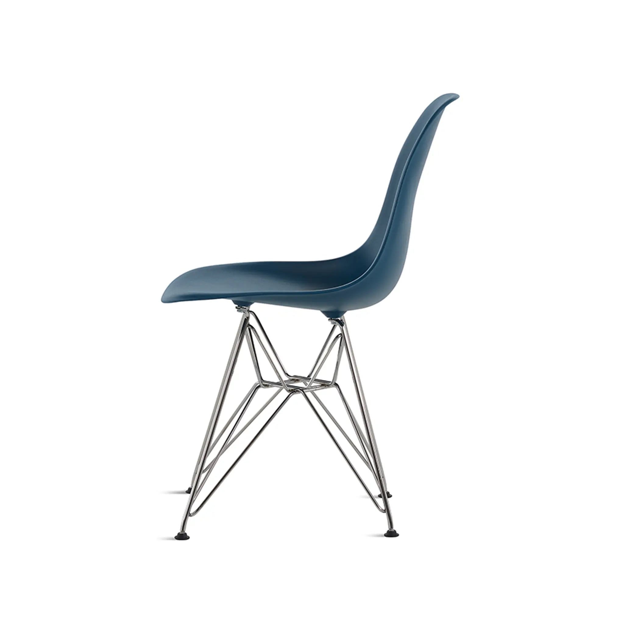Eames® 模压塑料边椅,金属丝底座