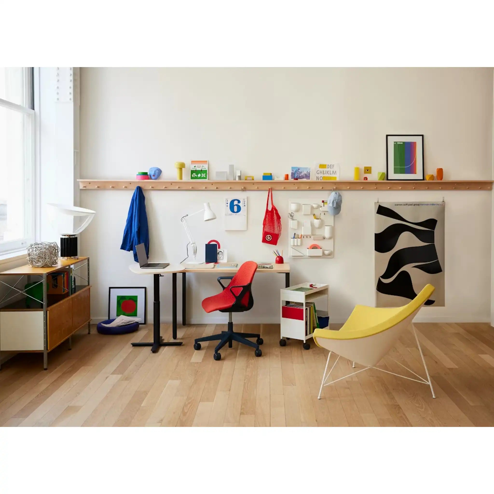 Nelson Coconut Lounge Chair