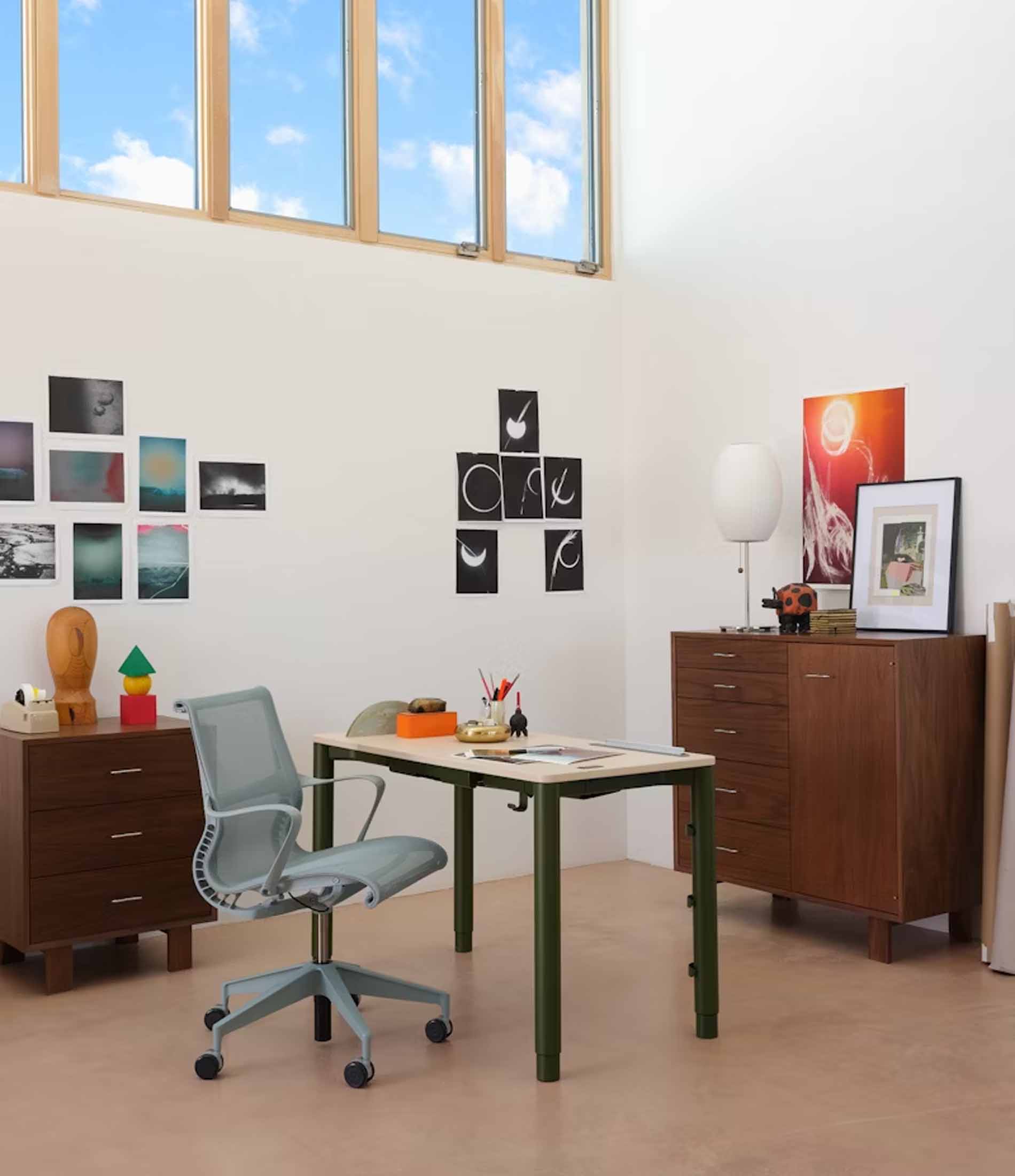 Nelson® 基本橱柜系列 - 5抽屉带门