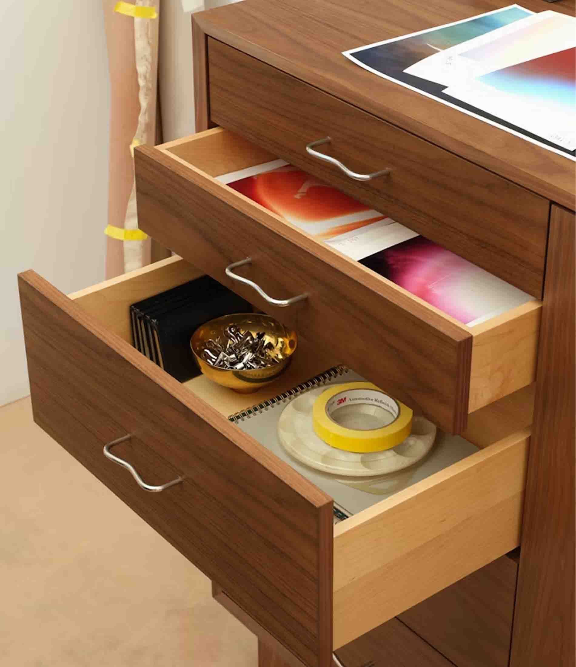 Nelson® 基本橱柜系列 - 5抽屉带门