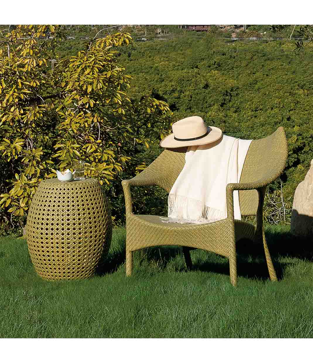 Amari 低背休闲椅