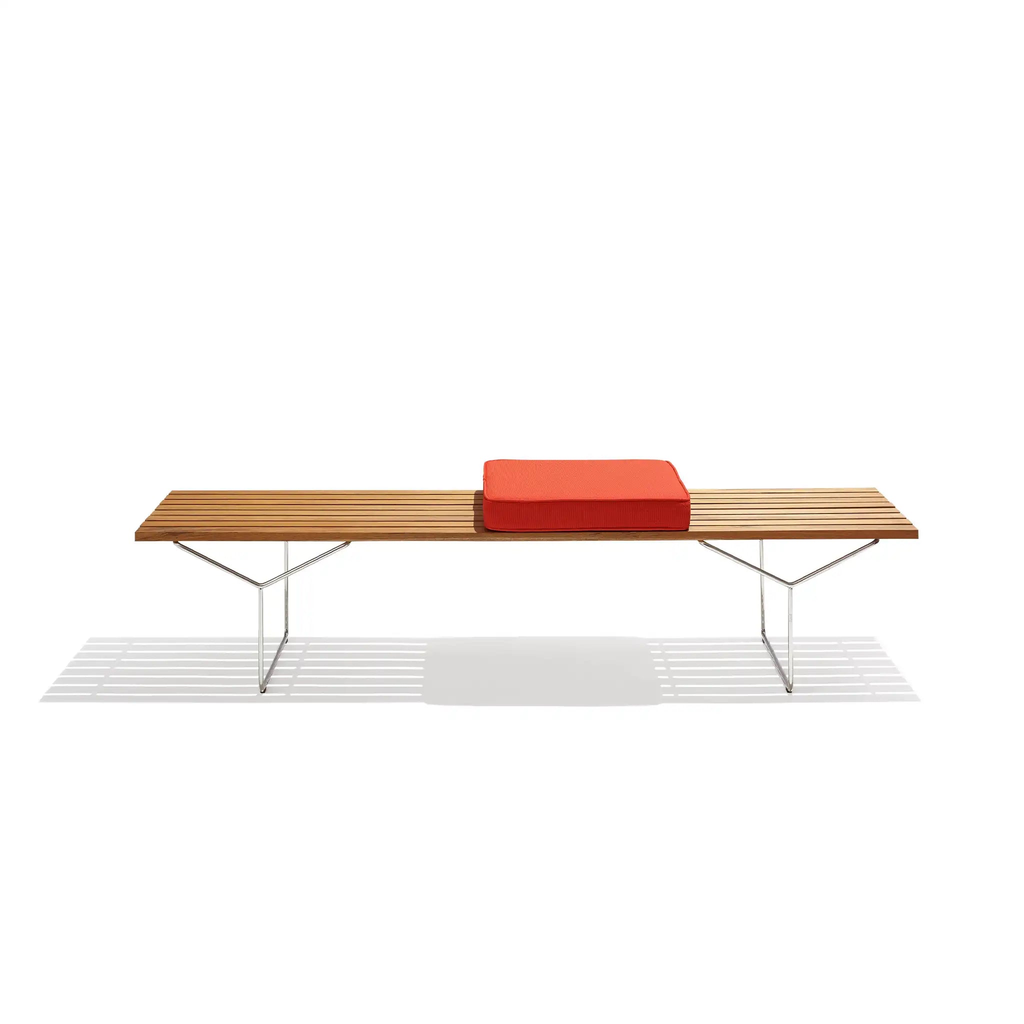 Bertoia 长凳 - 室内