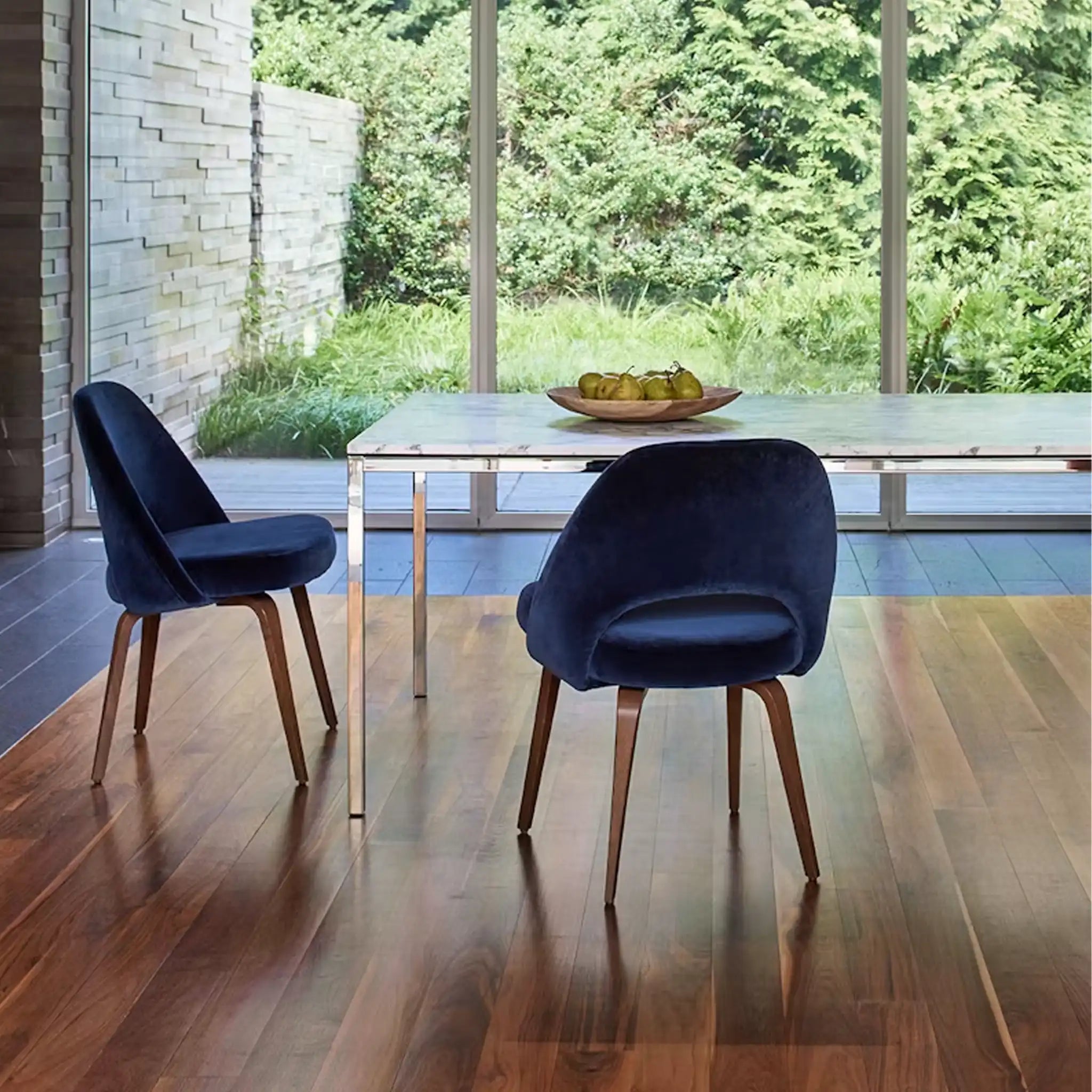 Saarinen Executive Side Chair