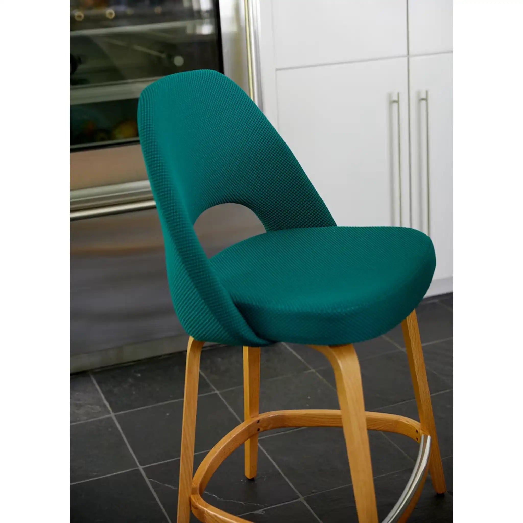 Saarinen Executive Counter Stool