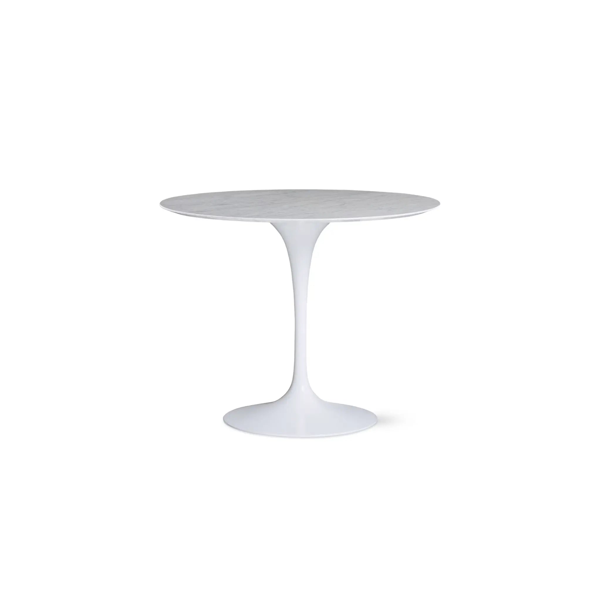 Saarinen 圆形餐桌 - 卡拉拉大理石/白色底座 35" - 60"