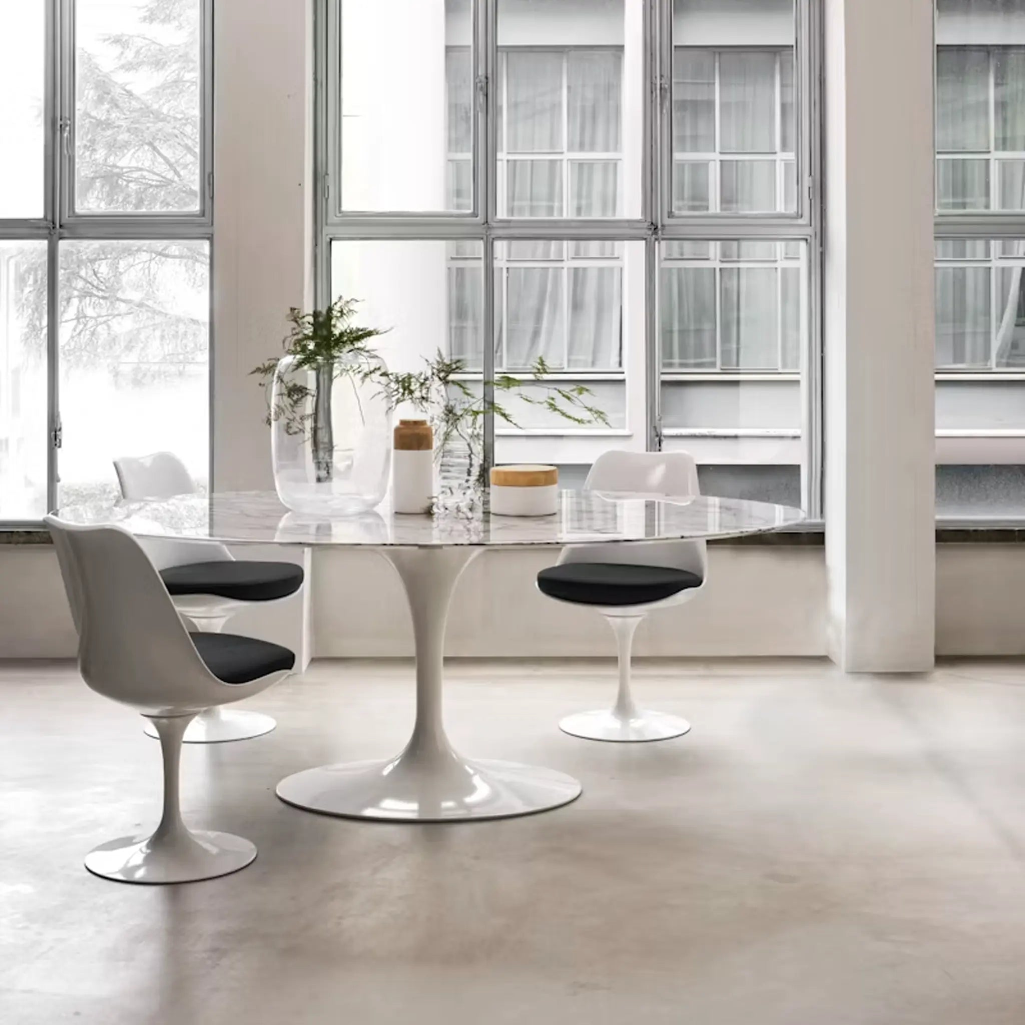 Saarinen Tulip Armless Chair - Upholstered