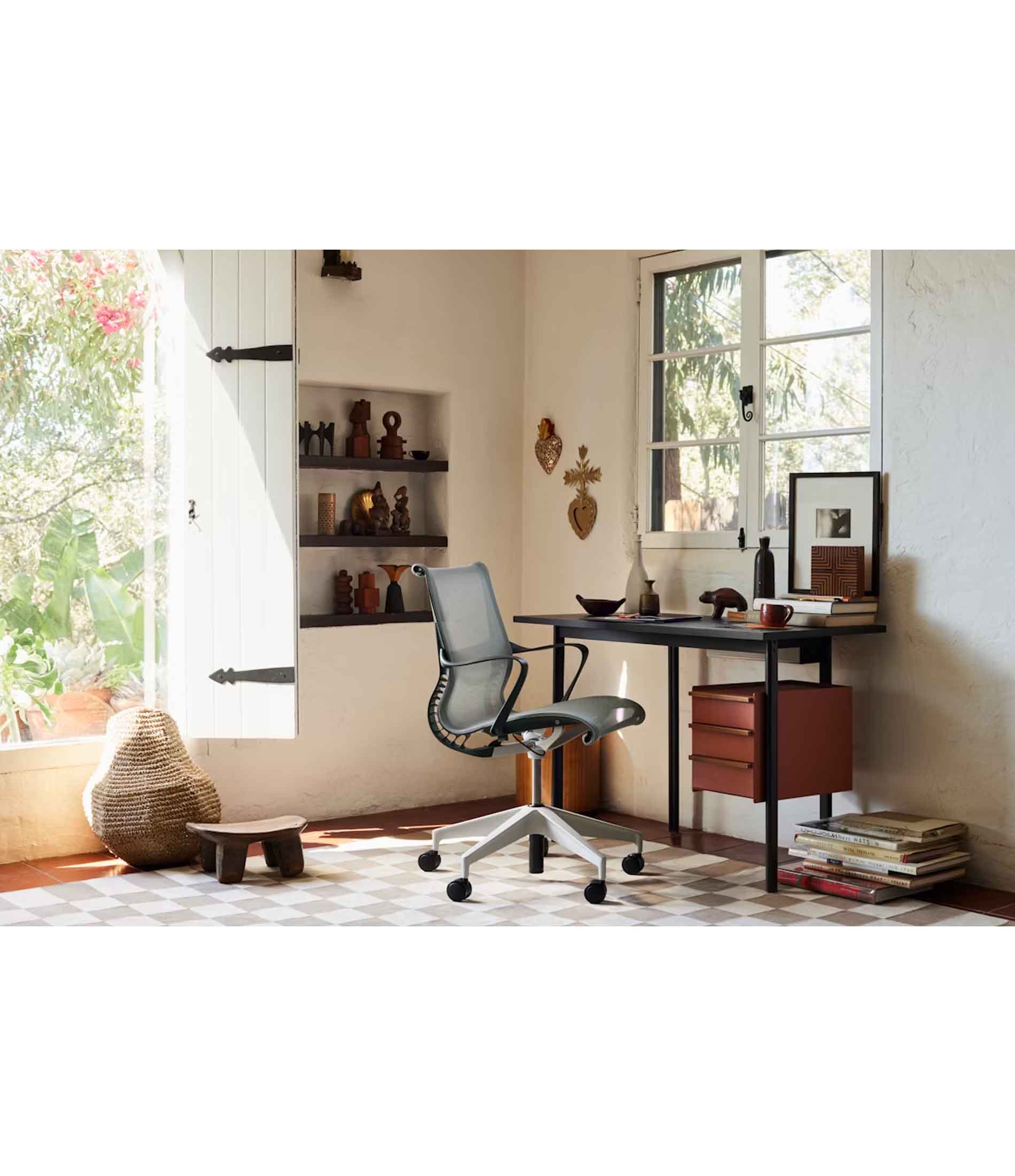 Setu® 椅子 - 带扶手的石墨