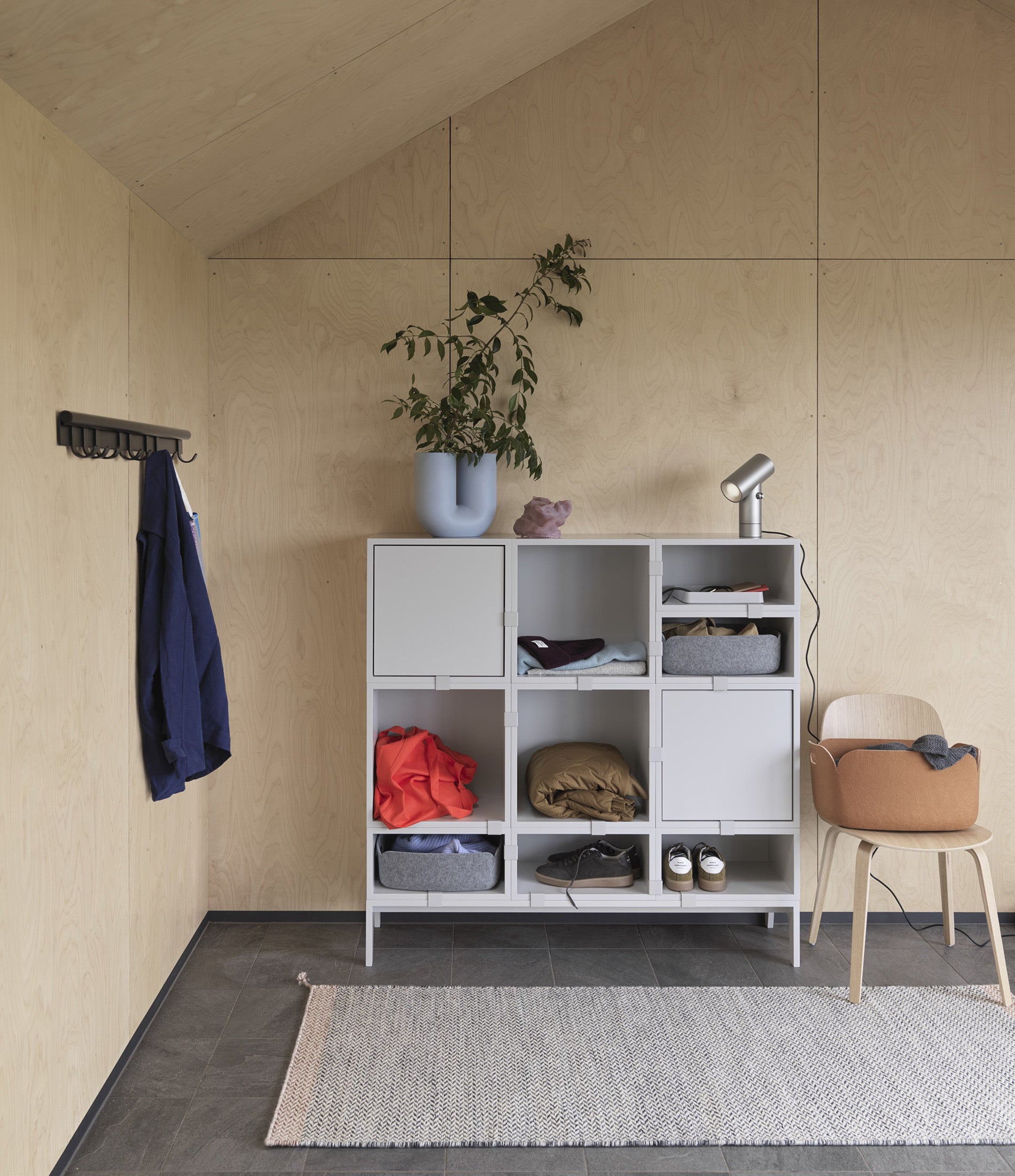 Visu Chair - Wood Base