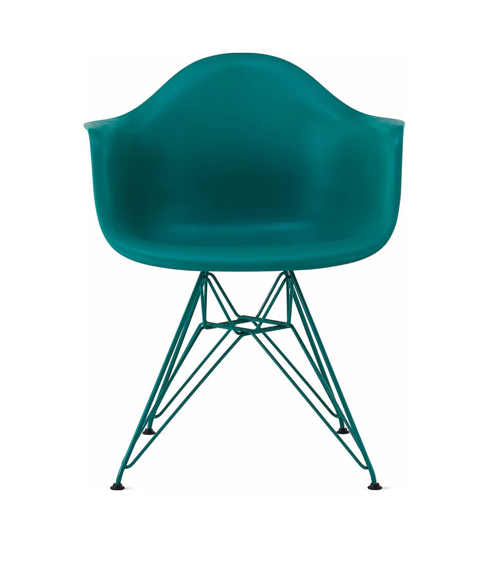 Eames® 模压塑料扶手椅,Herman Miller x HAY