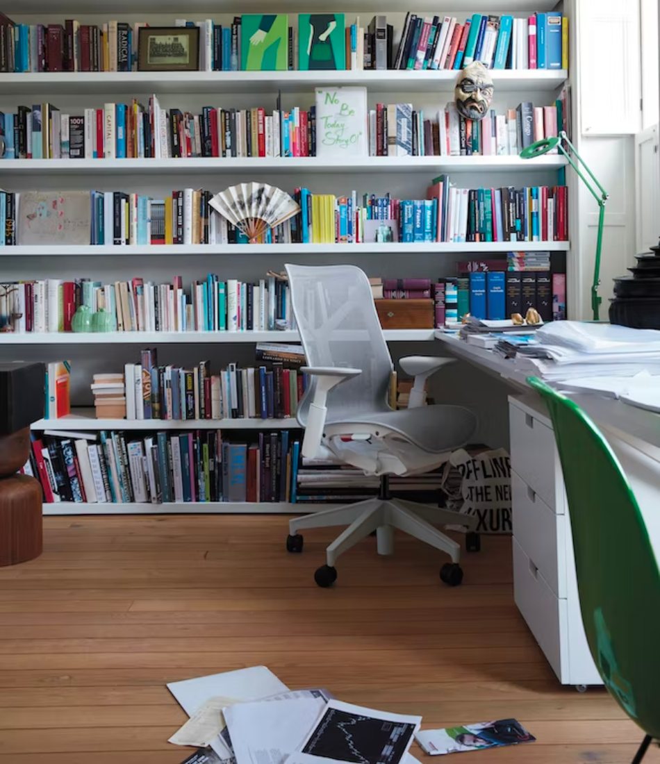 Cosm® 中背椅 - 工作室白色