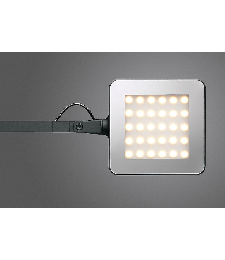 开尔文 LED 落地灯