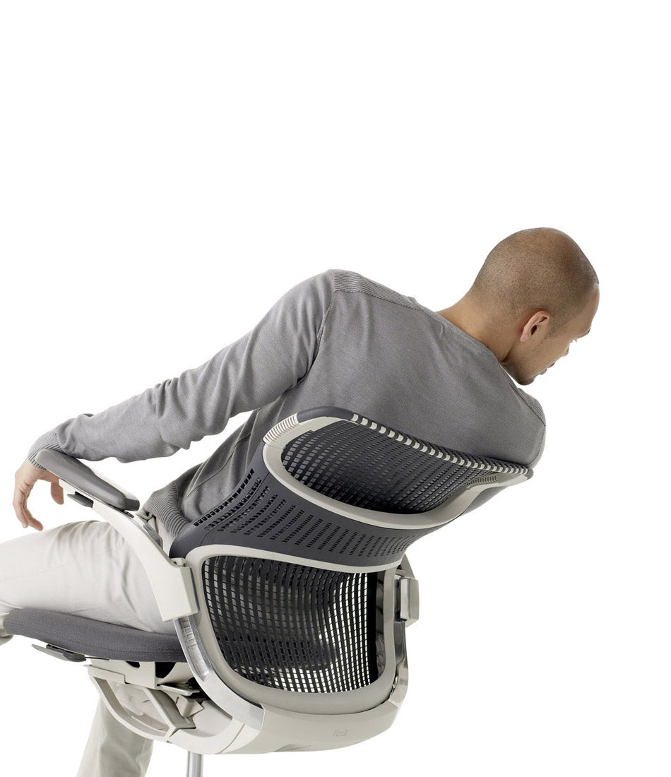 Knoll 的 Generation 工作椅 - 满载轻框架