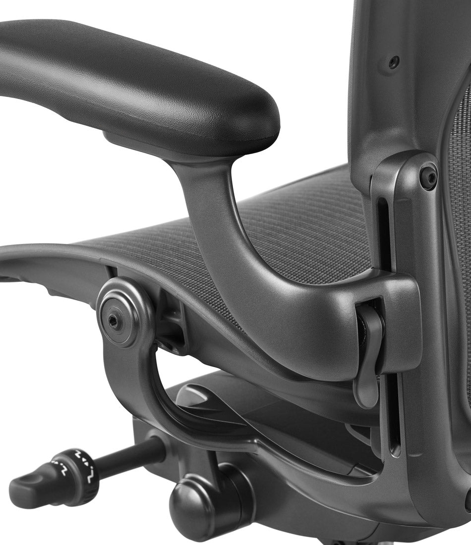 Aeron® Remastered 椅 - 石墨灰或缟玛瑙