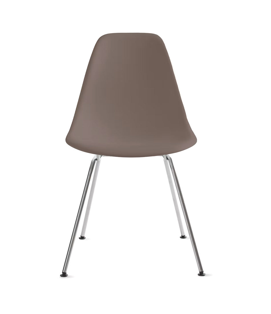 Eames® 模压塑料边椅,4 腿底座
