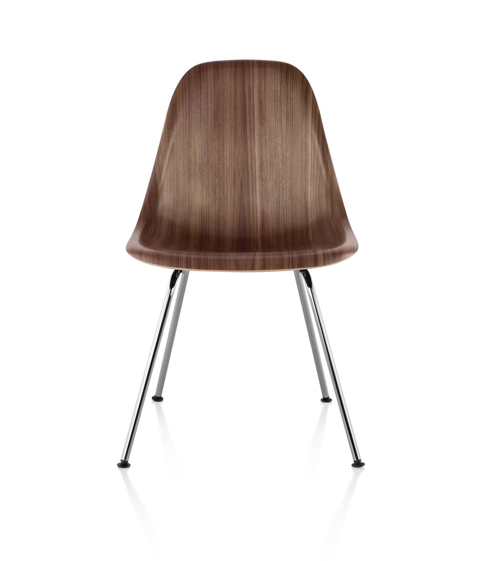 Eames® 模压木侧椅,4腿底座