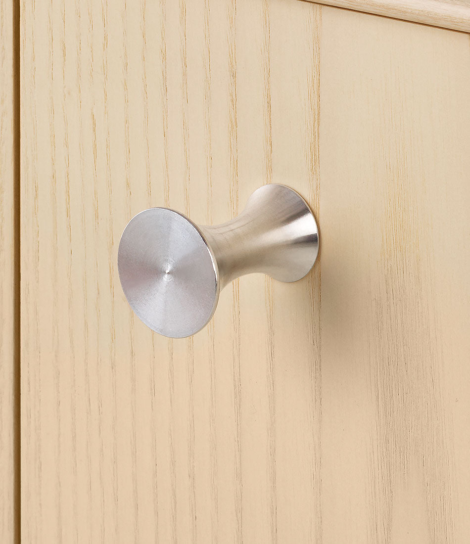 Nelson™ Thin Edge Bedside Table