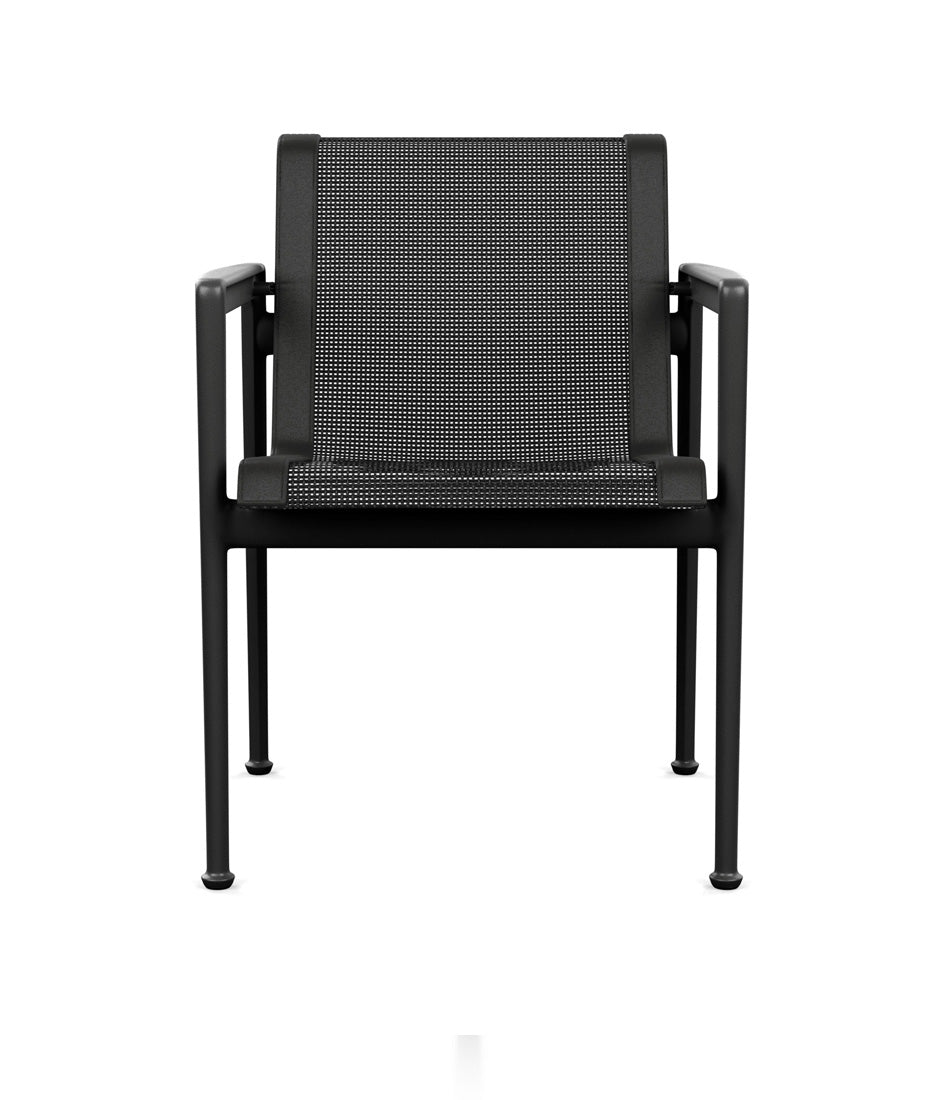 1966 系列餐椅 - 带扶手