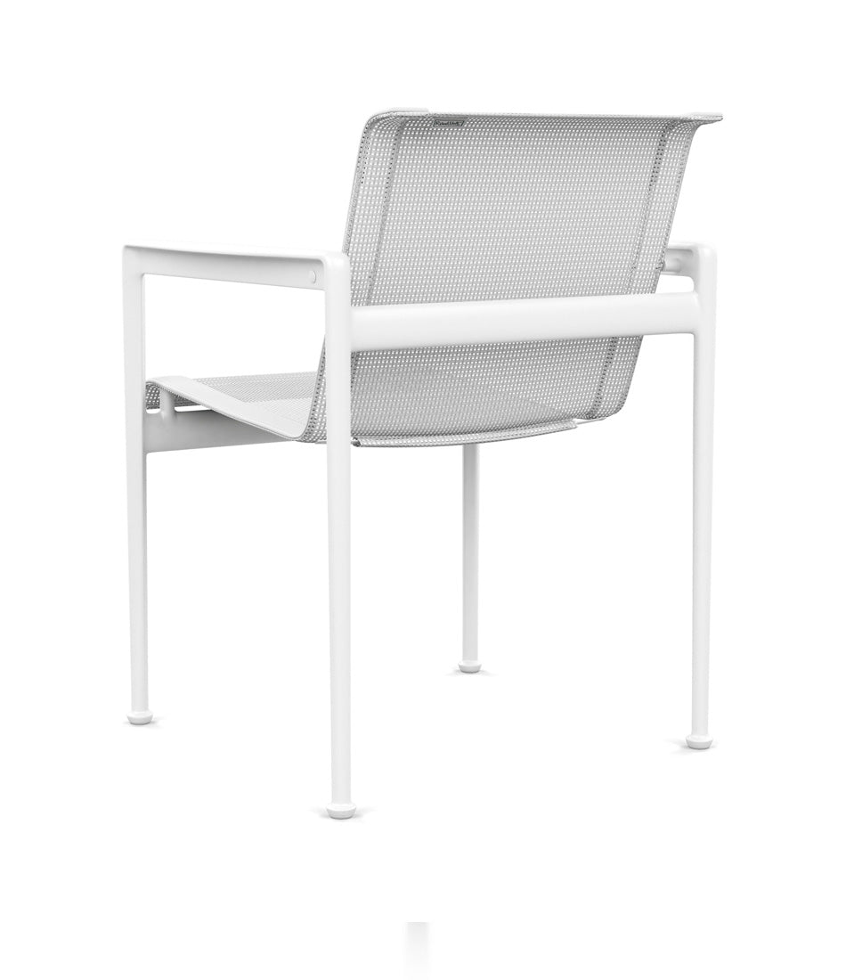 1966 系列餐椅 - 带扶手