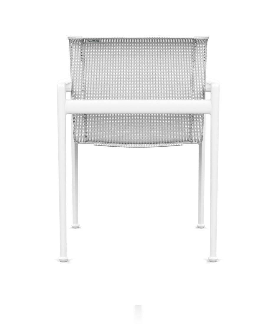 1966 系列餐椅 - 带扶手