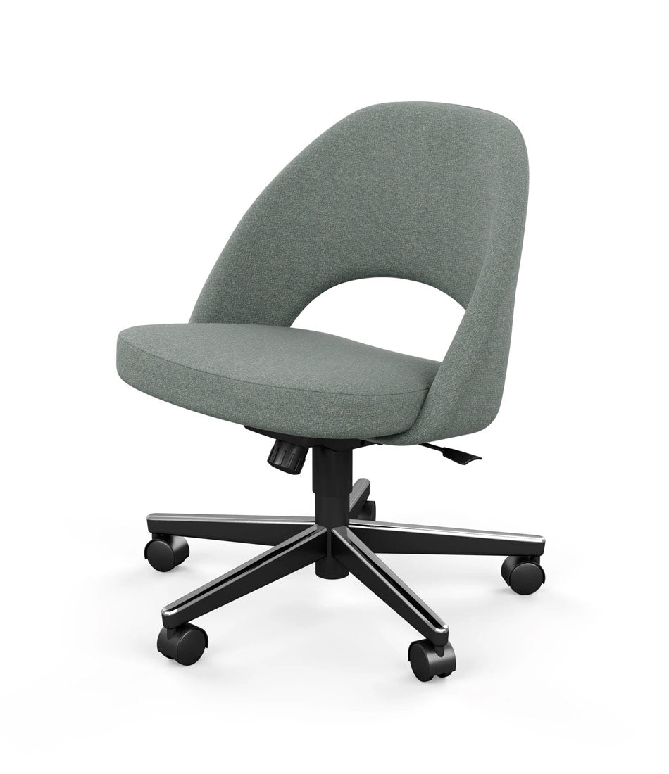 Saarinen Executive Chair With Casters - Armless