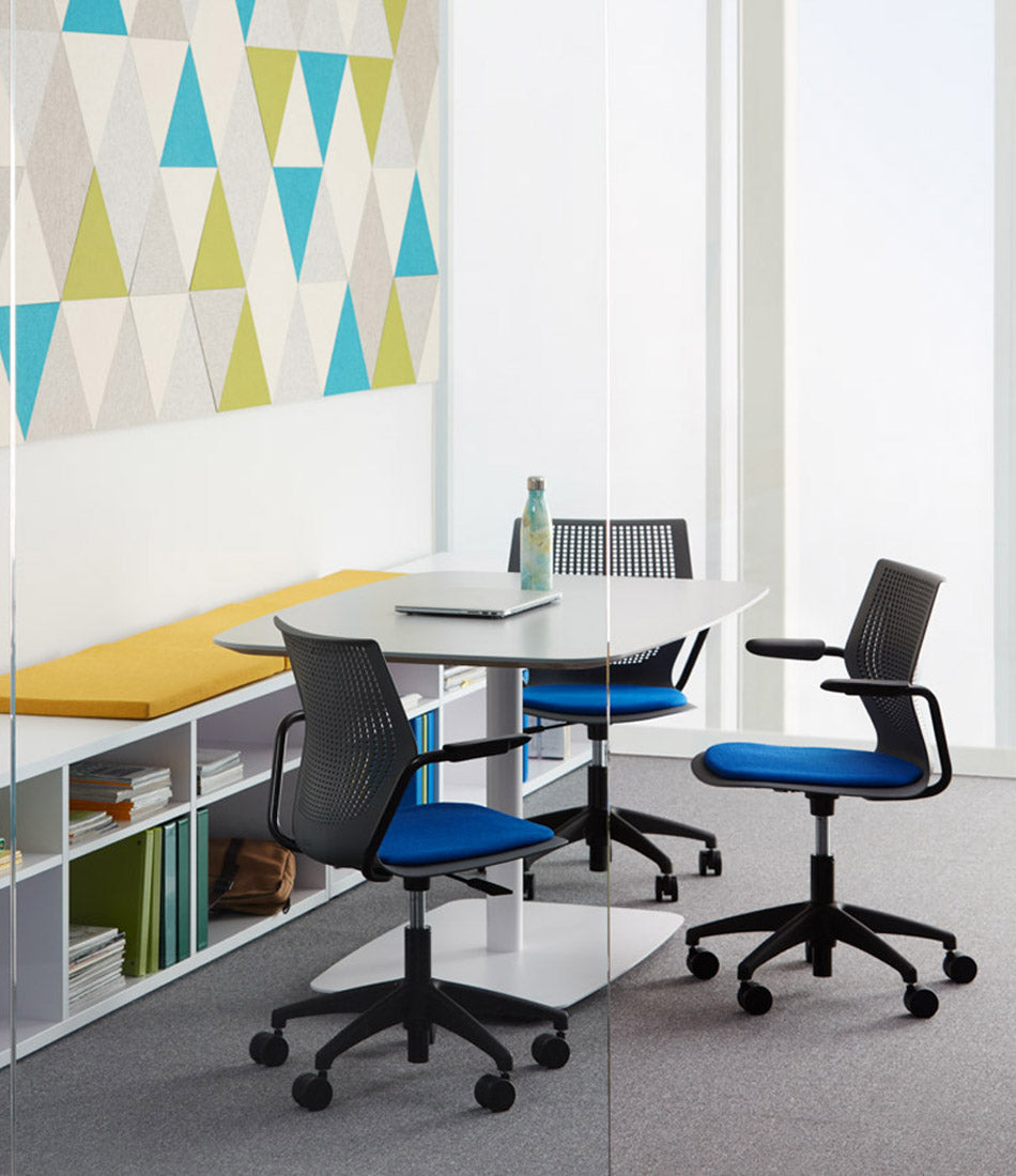 多代轻型任务椅