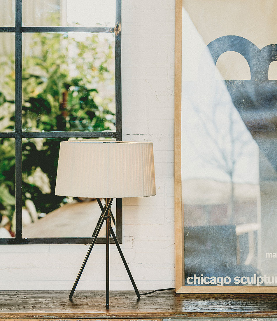 Trípode Table Lamp