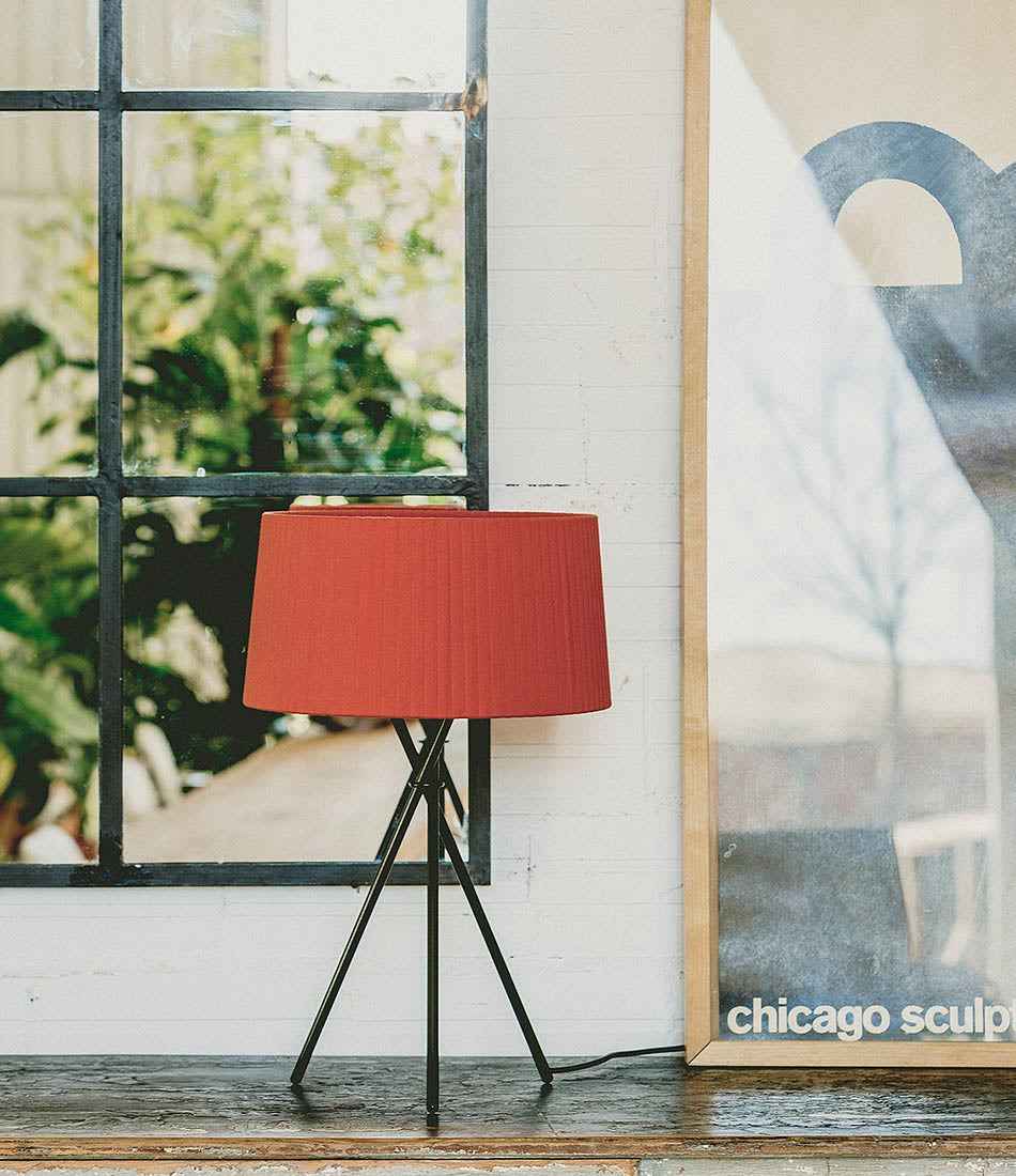 Trípode Table Lamp