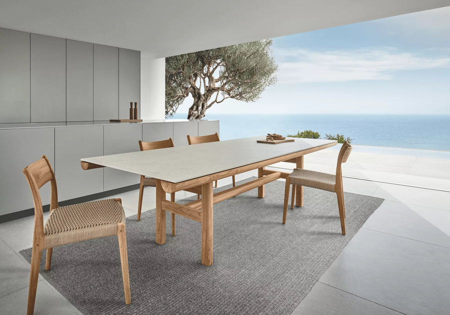 Outdoor Dining Tables